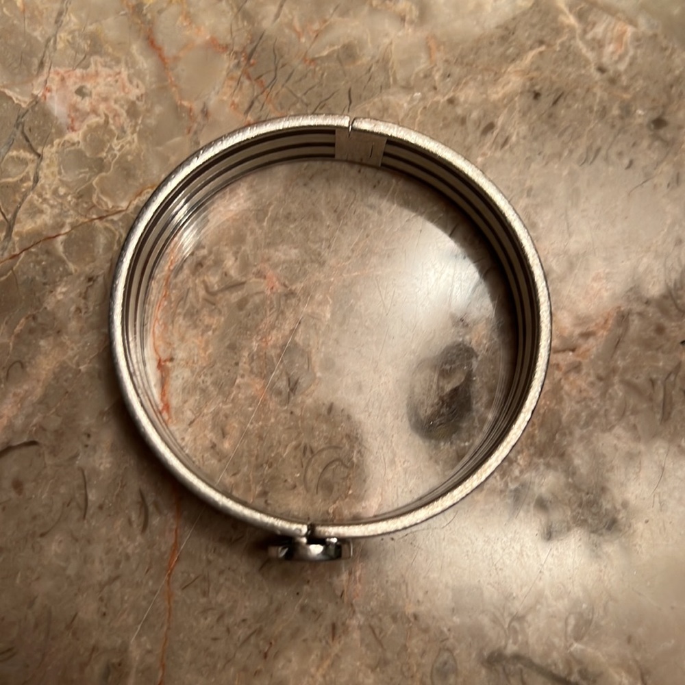 Henri Bender Bangle Bracelet - image 3